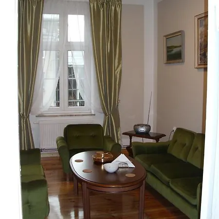 Irene Apartment *