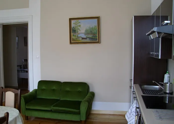 Irene * بوزنان