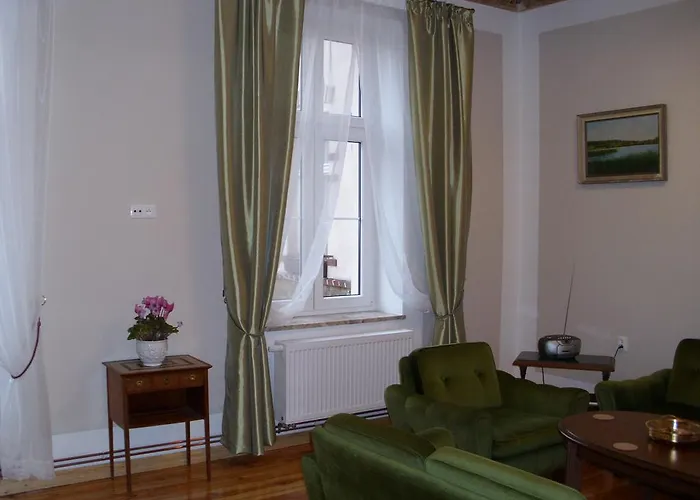 Irene شقة بوزنان